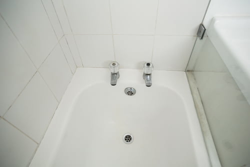 Why is my Tub or Shower Draining Slow? How Can I Fix it? - Plumbing Paramedics - Expert Plumbers Calgary
